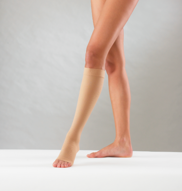 Κάλτσα φλεβίτιδος κλάση ΙΙ κάτω γόνατος ανοιχτά δάκτυλα μπεζ 23-32mmHG